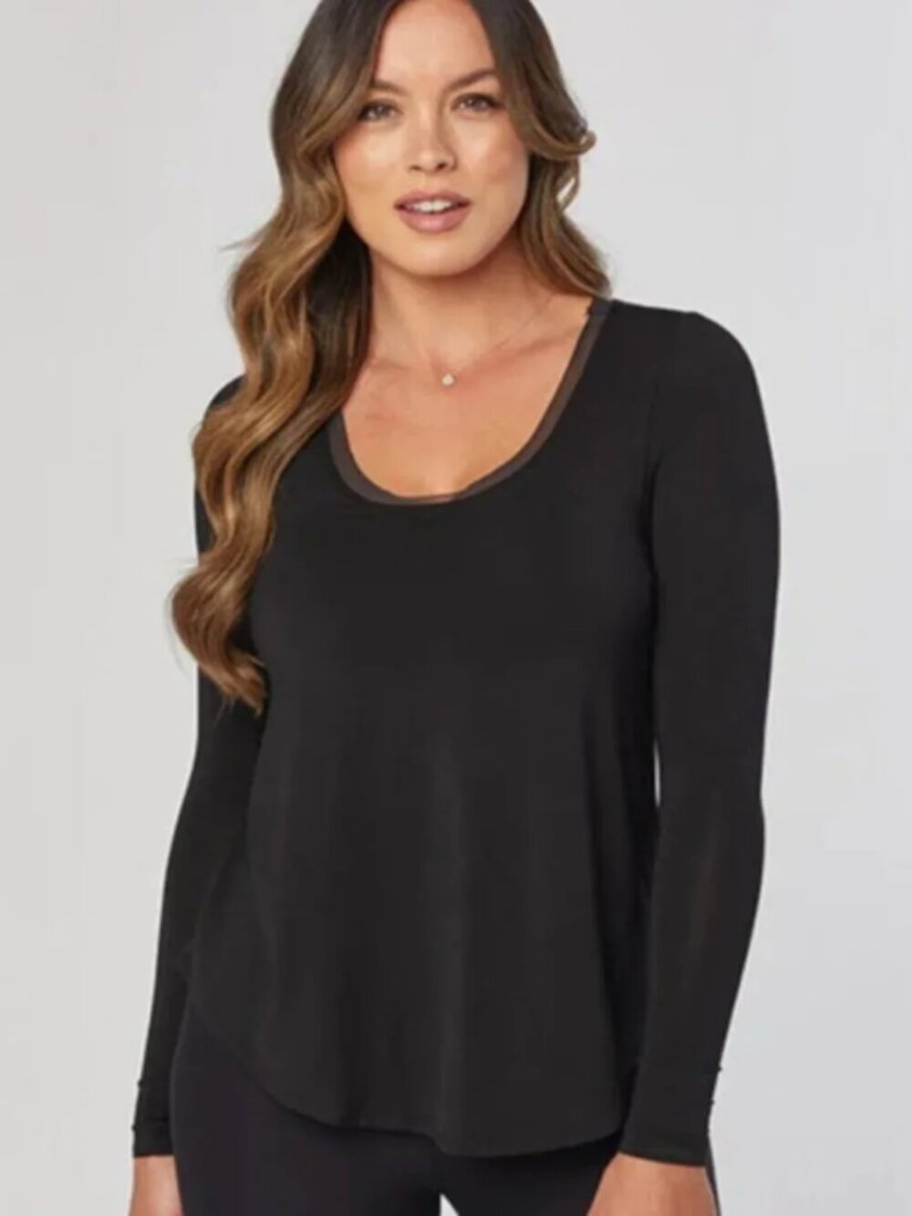 SheBird Flawless Shirt Womens 3 Black Built In Bra Long Sleeve Scoop Jersey Top